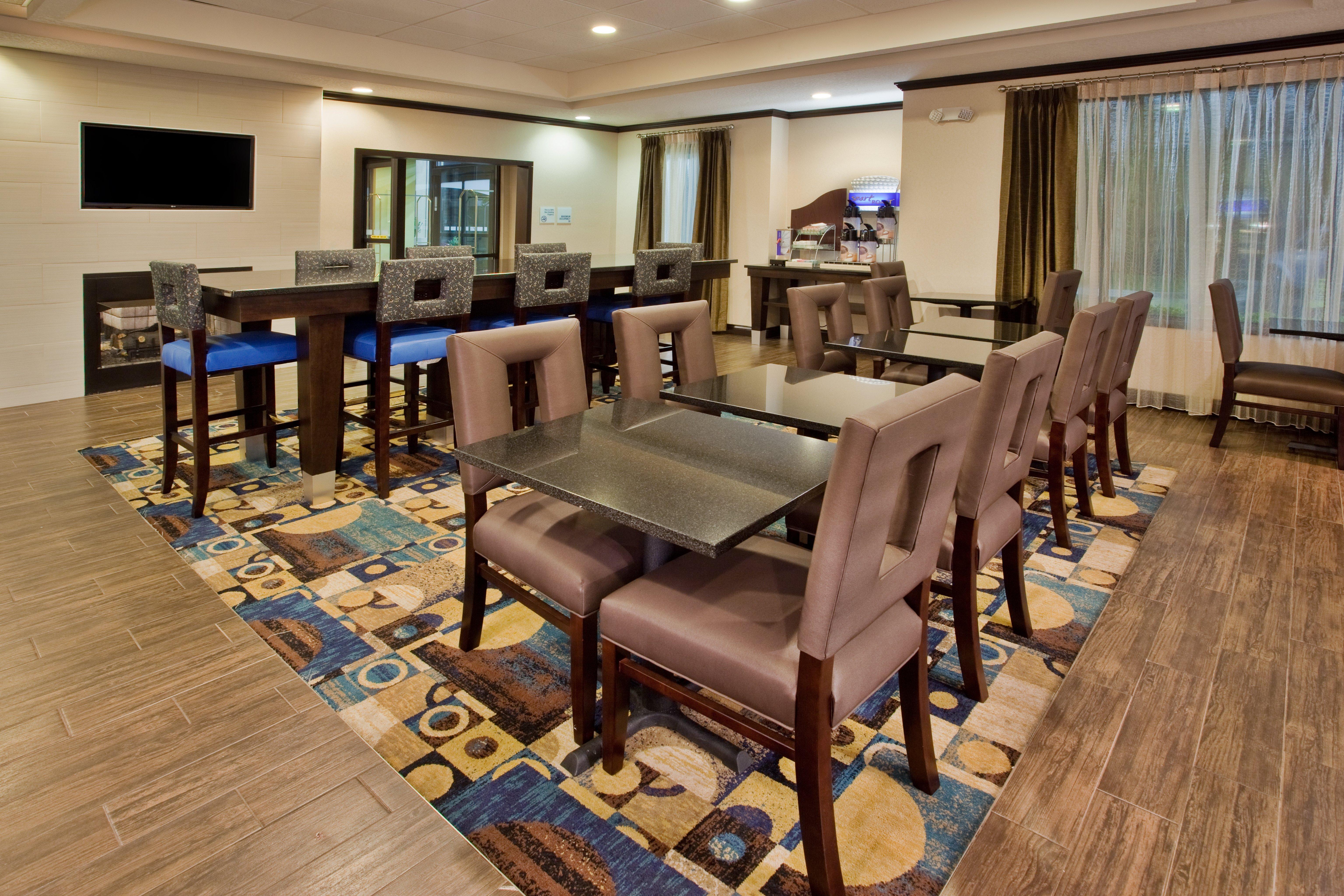 Holiday Inn Express & Suites Buford Ne - Lake Lanier By Ihg Buitenkant foto